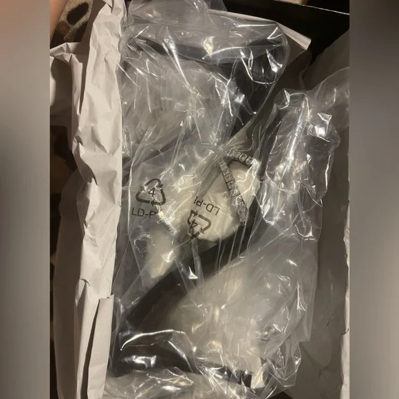 NWT GIUSEPPE ZANOTTI CIANDESTINO 90 SAN P
RASO DOPPIATO
NERO - Picture 2 of 5